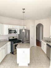 Legacy Oaks at Spring Hill Apartments in Mobile, AL - Building Photo - Building Photo