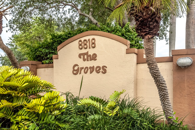 The Groves at Sunset in Miami, FL - Building Photo - Building Photo