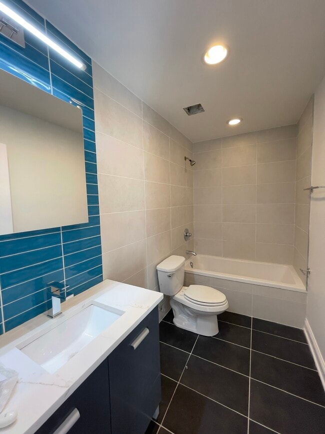 904 W Winona St, Unit 3S in Chicago, IL - Building Photo - Building Photo