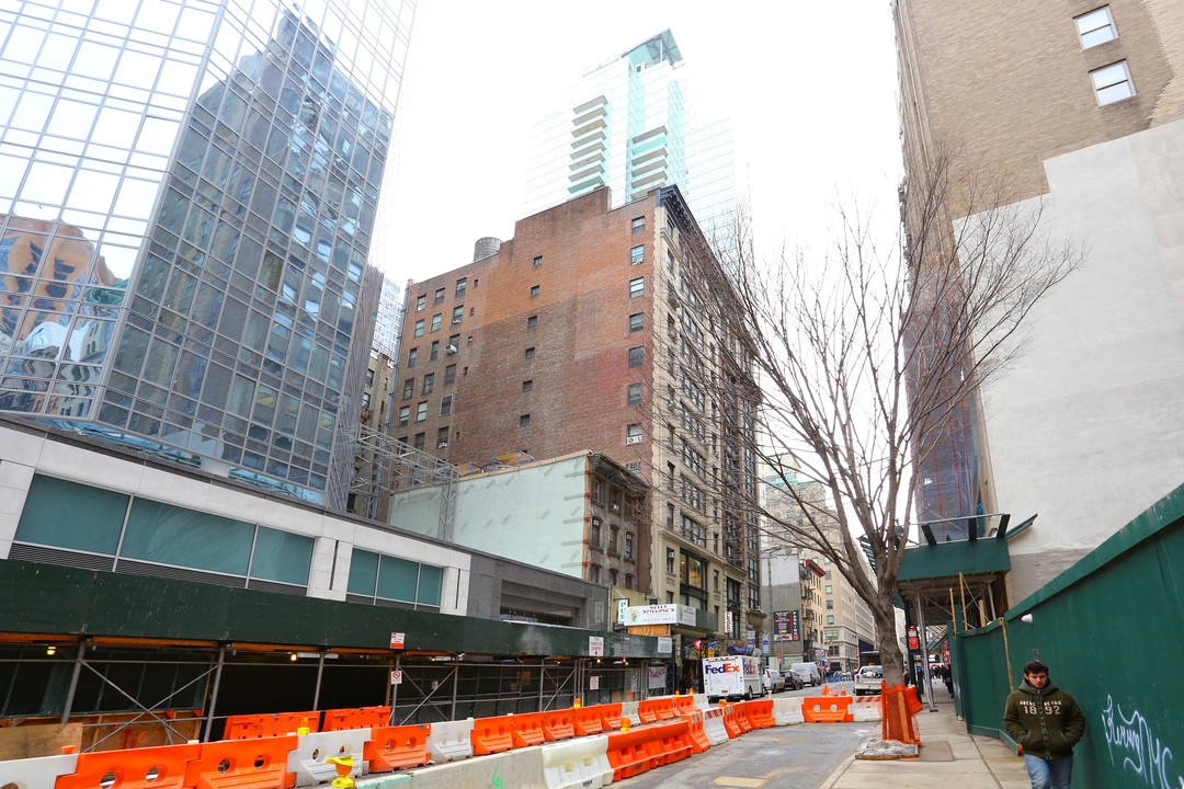 14-16 E 33rd St in New York, NY - Foto de edificio