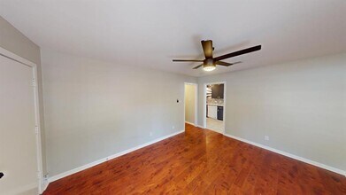 3115 W Terrace Dr in Austin, TX - Building Photo - Building Photo