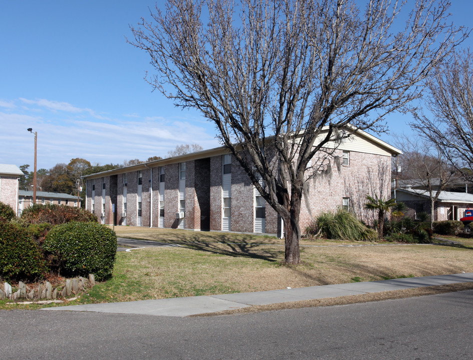 Waters at West Ashley in Charleston, SC - Building Photo