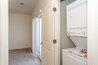 Promontory Apartments in Greeley, CO - Building Photo - Interior Photo