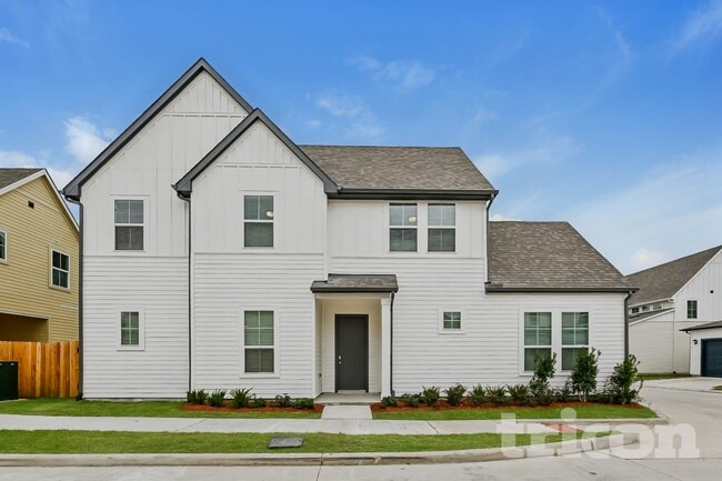 property at 9835 Willow Creek Commerce Dr