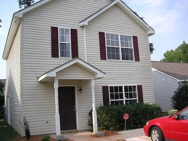 property at 1208 Hunter Forest Ct