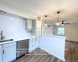 911 SW Kingscross Rd in Blue Springs, MO - Building Photo - Building Photo