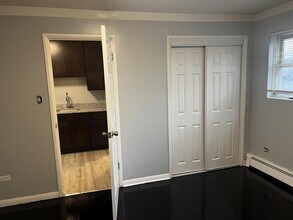 2112 E 79th St in Chicago, IL - Building Photo - Building Photo