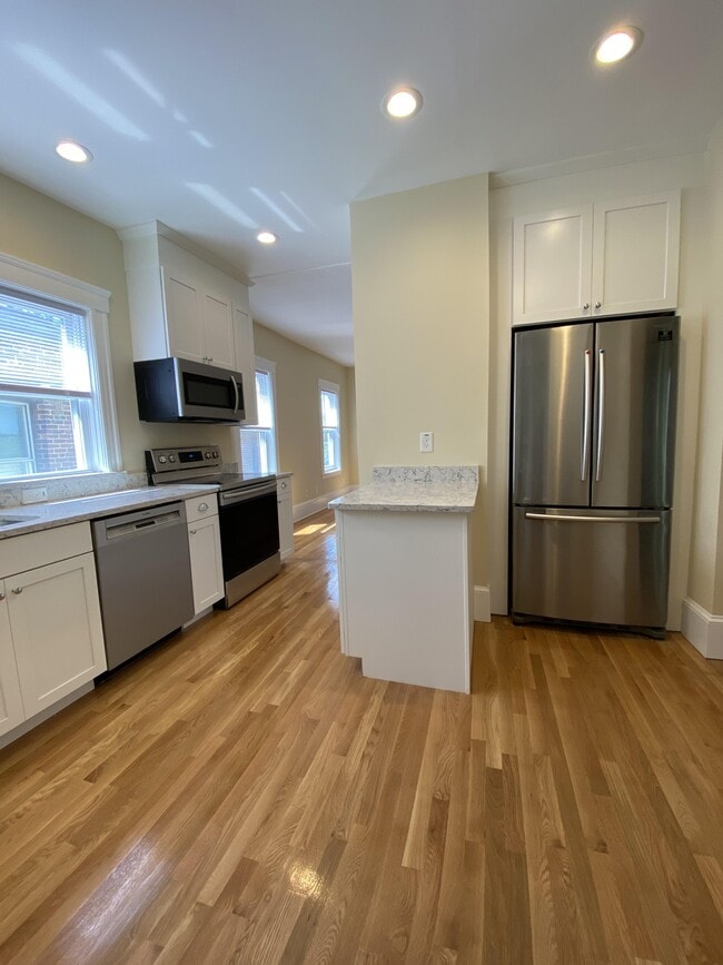 67 Temple St, Unit 1