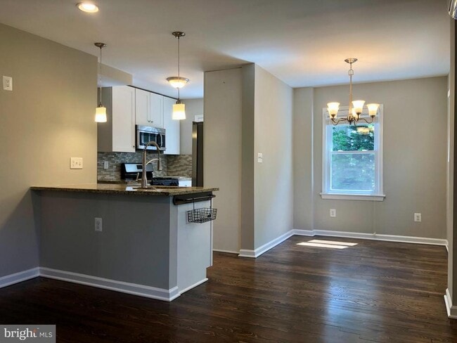 5929 Edgehill Ct in Alexandria, VA - Building Photo - Building Photo