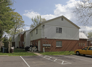 Gracely Townhomes in Cincinnati, OH - Foto de edificio - Building Photo