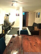 684 Parker St, Unit 1 in Boston, MA - Building Photo - Building Photo