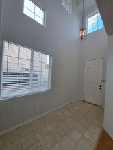 1931 Leaning Oak Dr in Fairfield, CA - Building Photo - Building Photo