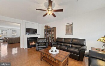 6266 Woodruff Springs Way in Haymarket, VA - Building Photo - Building Photo