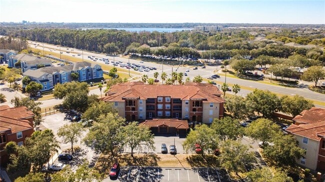 5560 Metrowest Blvd in Orlando, FL - Building Photo - Building Photo