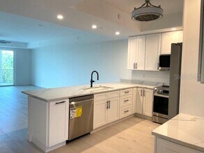 280 Hidden Bay Dr in Osprey, FL - Building Photo - Building Photo