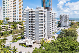 2501 Brickell Ave Apartamentos