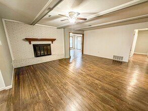 1125 Wedgewood Dr in Waco, TX - Building Photo - Building Photo