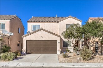 9062 Mackanos Ave in Las Vegas, NV - Building Photo - Building Photo