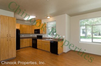 585 E 14th Ave-Unit -#1 in Eugene, OR - Building Photo - Building Photo