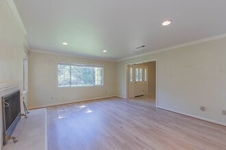 17967 Berta Canyon Rd in Salinas, CA - Building Photo - Building Photo