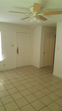 647 Morningview Dr, Unit 647 Morningview Dr in San Antonio, TX - Building Photo - Building Photo