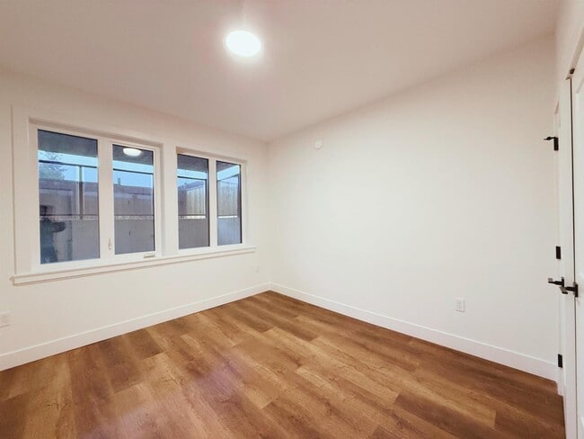 property at 16676-1617A 17a Ave