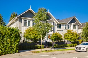 Robson Park Co-op in Port Moody, BC - Building Photo