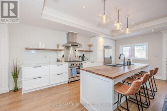 12 Arkley Crescent in Toronto, ON - Building Photo - Building Photo