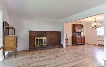 793 Jill Ct in East Meadow, NY - Building Photo - Building Photo