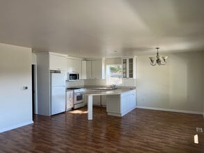 882 SE Adams Ave in Chehalis, WA - Building Photo - Building Photo