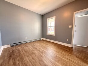 407 S 8th St in Vineland, NJ - Building Photo - Building Photo