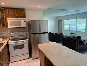 217 Suffolk F in Boca Raton, FL - Building Photo - Building Photo