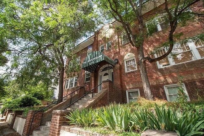 property at 1275 N Clarkson St