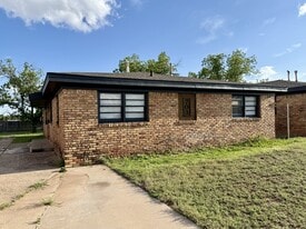 703 47th St in Lubbock, TX - Building Photo