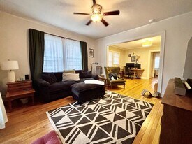 5106 Baltimore Ave in Kansas City, MO - Building Photo