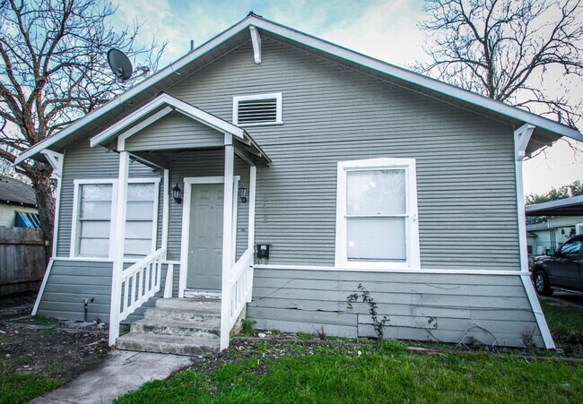 512 Cooper St in San Antonio, TX - Building Photo - Building Photo