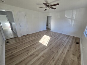 9277 Mason Creek Rd in Norfolk, VA - Building Photo - Building Photo