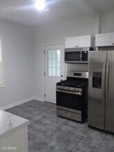 7653 62nd Pl in Summit, IL - Building Photo - Building Photo