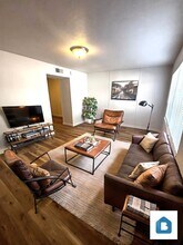 21 University Dr in Colorado Springs, CO - Foto de edificio - Building Photo