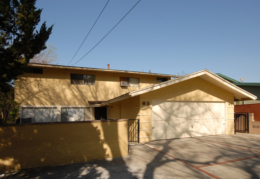 63 S Daisy Ave in Pasadena, CA - Building Photo