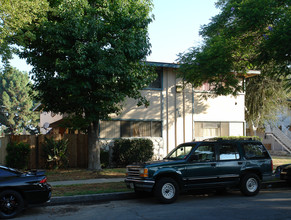 619 W Bellevue Dr in Anaheim, CA - Building Photo - Building Photo