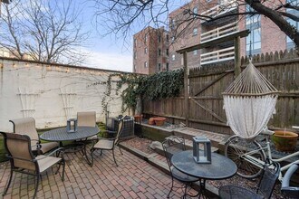 21 Cumberland St in Boston, MA - Building Photo - Building Photo