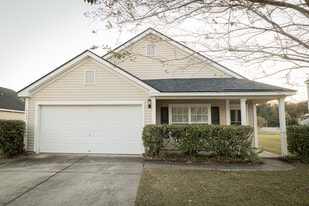 1117 Deerberry Rd in Hanahan, SC - Building Photo