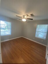 5910 Leon St in Houston, TX - Foto de edificio - Building Photo