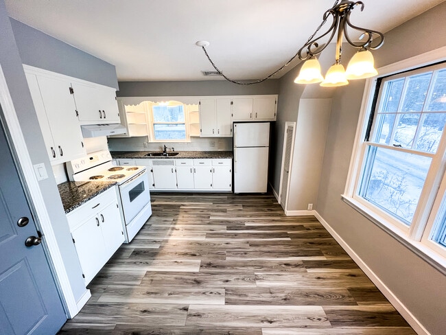 1722 Broadway St N, Unit 4 in Stillwater, MN - Building Photo - Building Photo