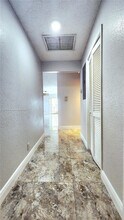 513 S Ocean Dr in Hollywood, FL - Building Photo - Building Photo
