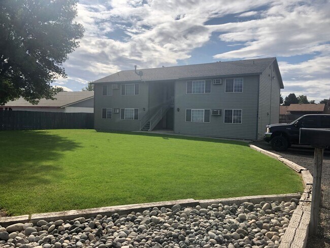 property at 740 F St SW