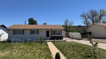 2870 Aster St in Pueblo, CO - Building Photo