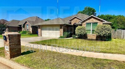 9021 SW 55th St in Oklahoma City, OK - Building Photo - Building Photo