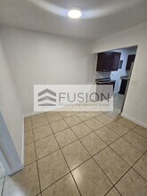 400 NW 65th Ave in Margate, FL - Building Photo - Building Photo